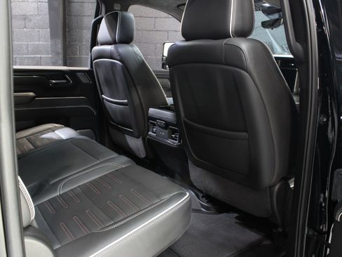 Used 2024 GMC Sierra 2500 AT4X image 52