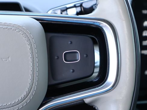 Used 2024 Lincoln Nautilus Reserve AWD/4WD image 15