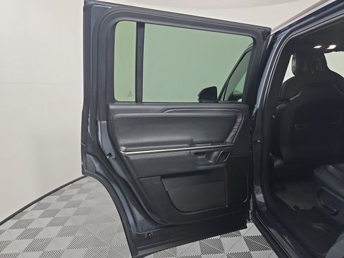 Used 2024 Rivian R1S Adventure AWD/4WD image 17