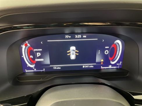 New 2026 Nissan Pathfinder Platinum image 23