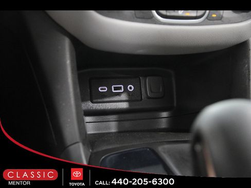 Used 2023 Chevrolet Equinox LS FWD image 14