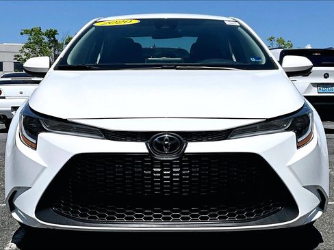 Used 2020 Toyota Corolla LE FWD image 3