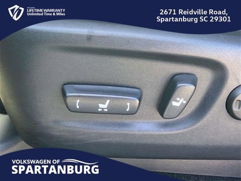 Used 2024 Toyota 4Runner TRD Off-Road Premium image 17