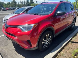 Used 2016 Toyota RAV4 LE AWD/4WD video 1