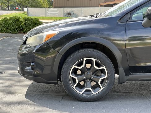 Used 2014 Subaru Crosstrek 2.0i Limited AWD/4WD image 11