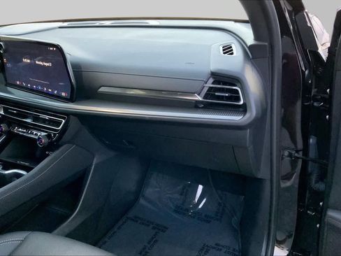 Used 2026 Chevrolet Traverse LT AWD/4WD image 18