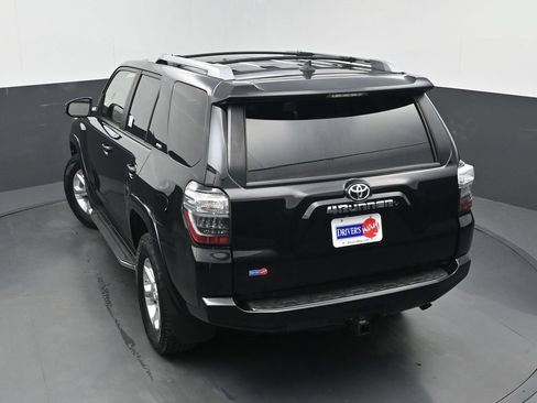 Used 2015 Toyota 4Runner SR5 RWD image 32