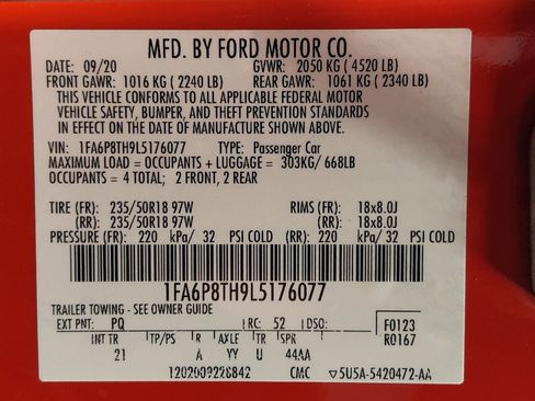 Used 2020 Ford Mustang Coupe RWD image 33