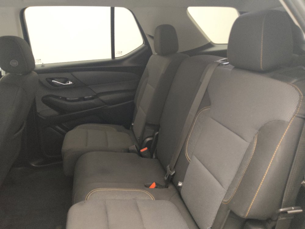Used 2020 Chevrolet Traverse LS FWD image 18