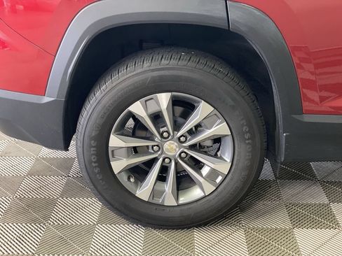 Used 2025 Chevrolet Equinox LT w/ Convenience Package II FWD image 18