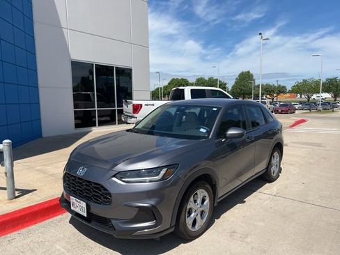 Used 2025 Honda HR-V LX image 2