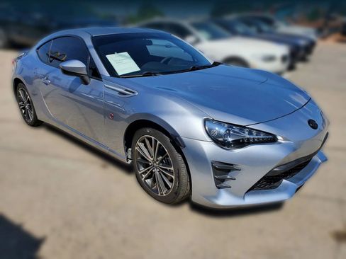 Used 2017 Toyota 86 image 10