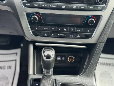 Used 2015 Hyundai Sonata Sport w/ Option Group 04 FWD image 21