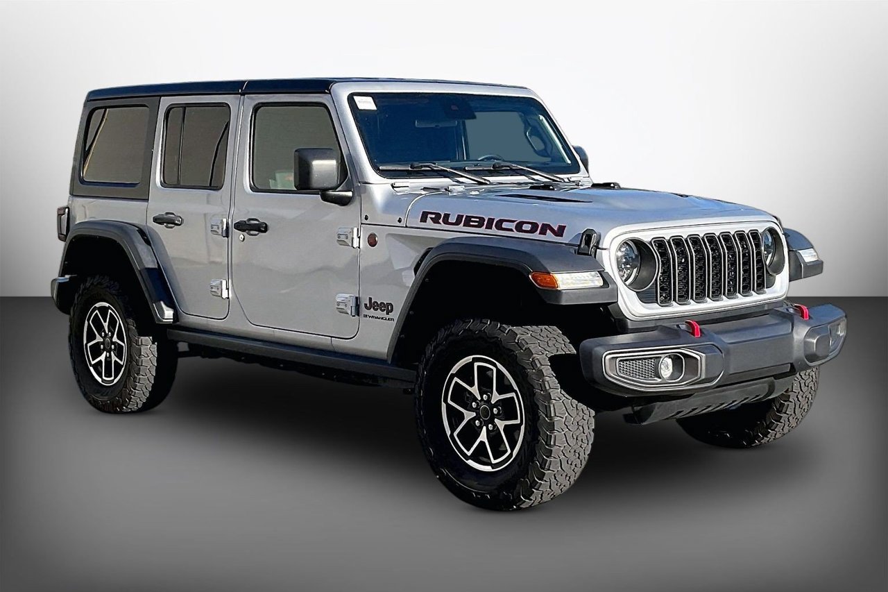 Used 2024 Jeep Wrangler Unlimited Rubicon AWD/4WD image 2