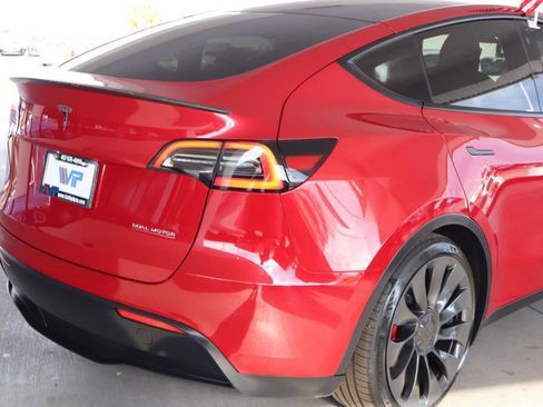 Used 2023 Tesla Model Y Performance AWD/4WD image 7
