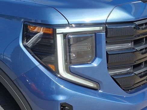 New 2026 GMC Sierra 1500 Elevation image 9