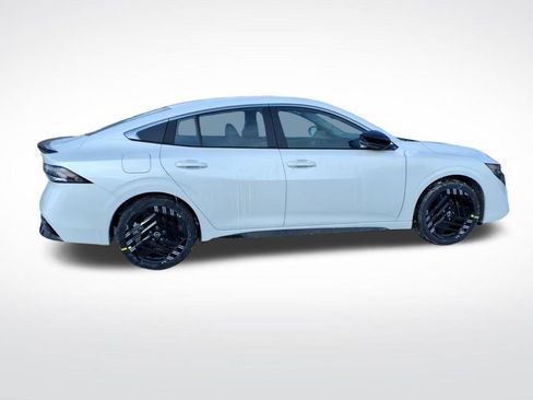 New 2026 Nissan Sentra SR image 8