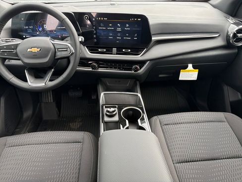 New 2026 Chevrolet Equinox LT image 12