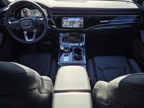New 2025 Audi Q7 3.0T Prestige image 15
