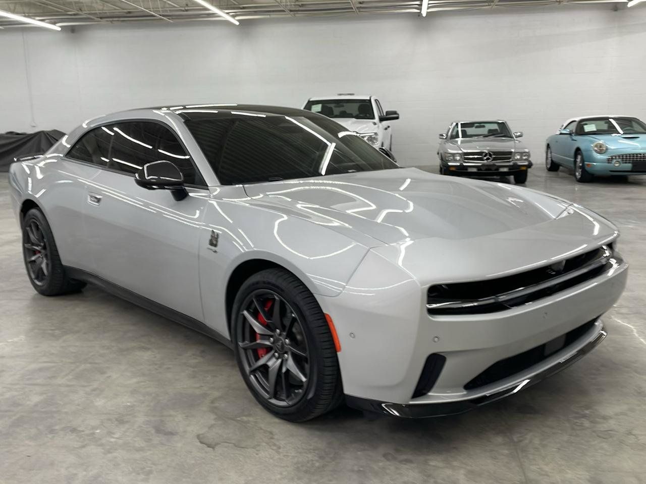 Used 2024 Dodge Charger Daytona Scat Pack w/ Plus Group AWD/4WD image 5