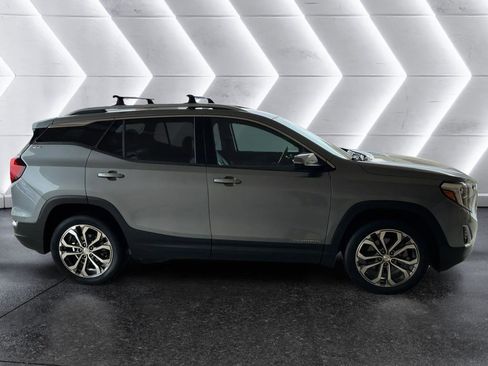 Used 2020 GMC Terrain SLT w/ Preferred Package image 4