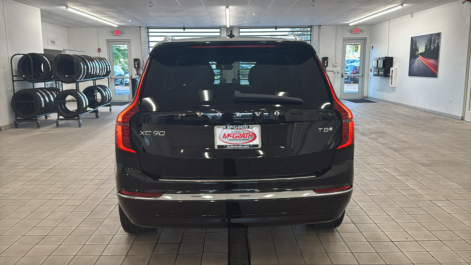 New 2026 Volvo XC90 T8 Plus w/ Protection Package Premier AWD/4WD image 6