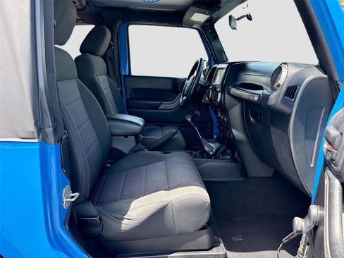 Used 2011 Jeep Wrangler Sport image 29