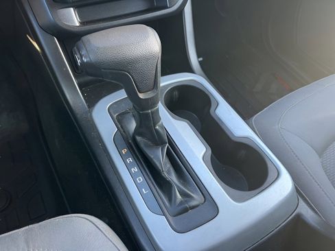 Used 2018 Chevrolet Colorado LT w/ LT Convenience Package image 28