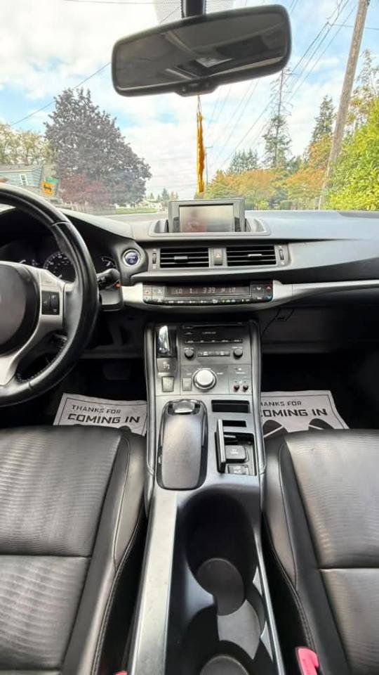 Used 2012 Lexus CT 200h Premium w/ Premium Audio Pkg FWD image 6