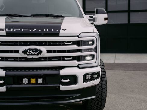 Used 2024 Ford F350 Platinum image 3