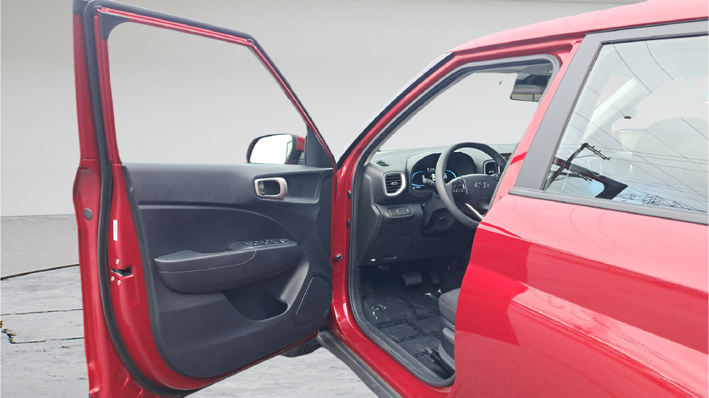 Used 2026 Hyundai Venue SE FWD image 21