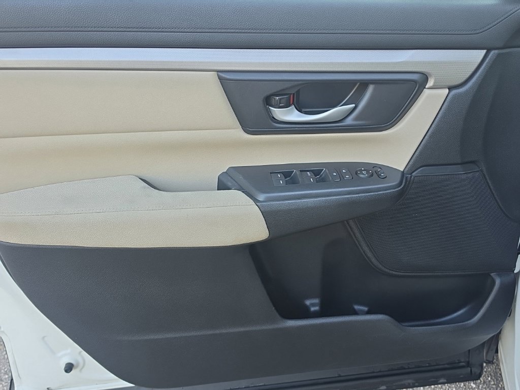 Used 2017 Honda CR-V LX image 15