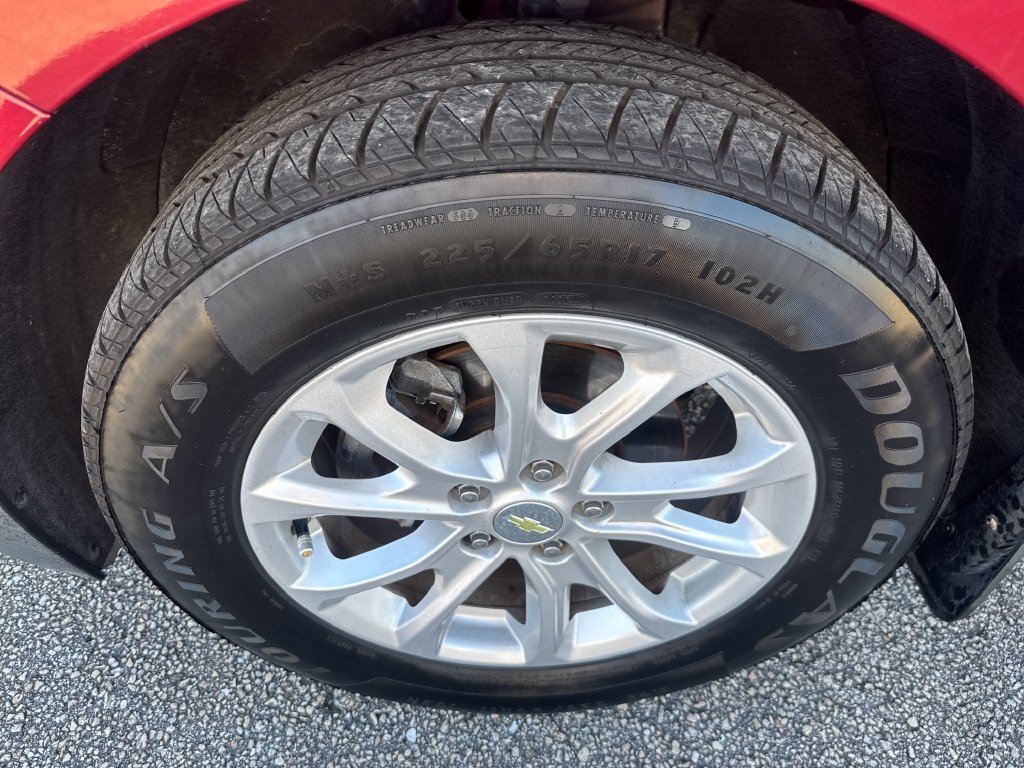 Used 2018 Chevrolet Equinox LT FWD image 11