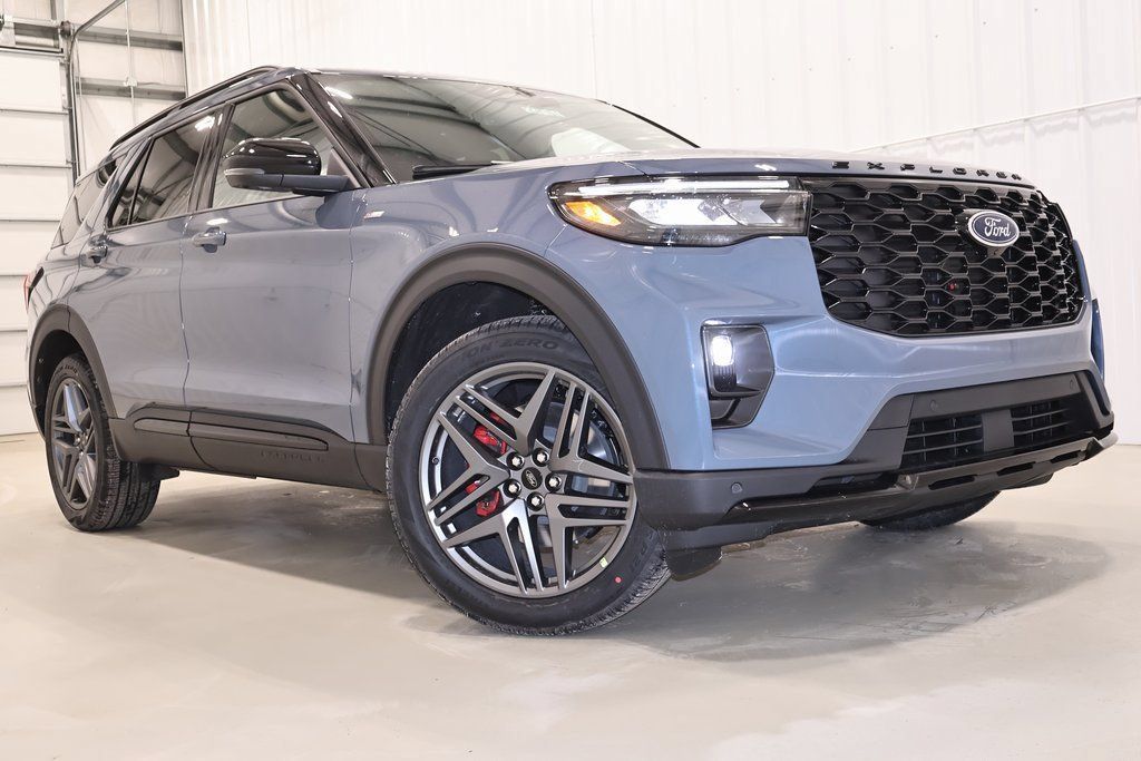 New 2026 Ford Explorer ST-Line w/ ST-Line Street Pack AWD/4WD image 38