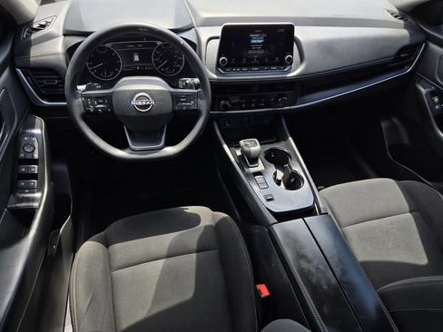 Used 2025 Nissan Rogue S FWD image 15