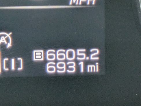 Used 2025 Subaru Crosstrek 2.5i Limited w/ Popular Package #3A image 35