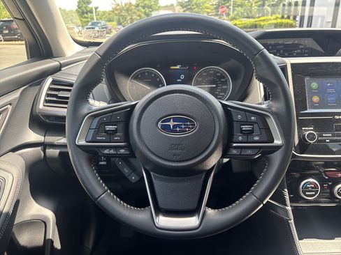 Used 2024 Subaru Forester Premium AWD/4WD image 8