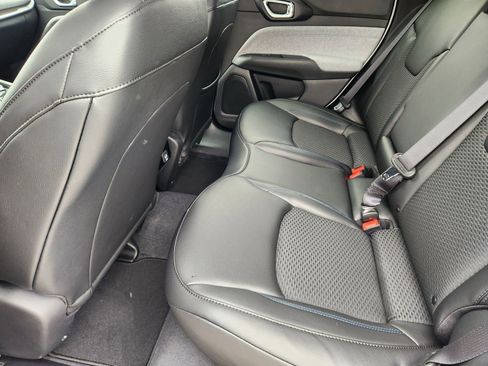 New 2026 Jeep Compass Latitude image 21