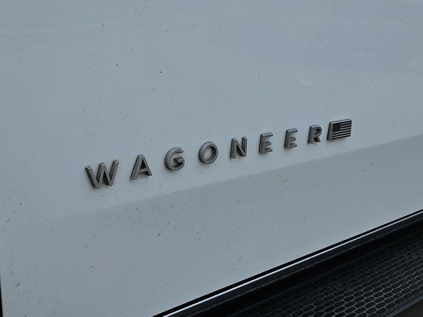 Used 2022 Jeep Wagoneer Series III w/ Rear Seat Video Group 1 AWD/4WD image 12