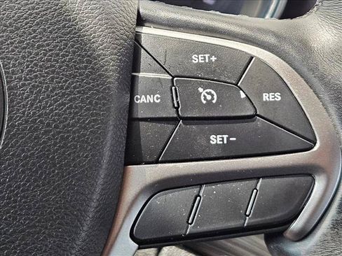 Used 2020 Jeep Grand Cherokee Altitude AWD/4WD image 20