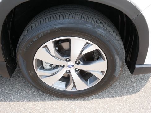 Certified 2025 Subaru Ascent Premium AWD/4WD image 15