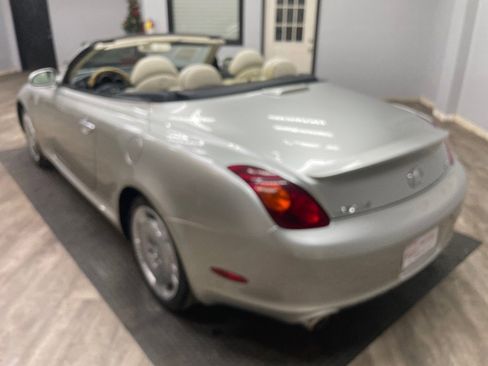 Used 2004 Lexus SC 430 Convertible RWD image 5
