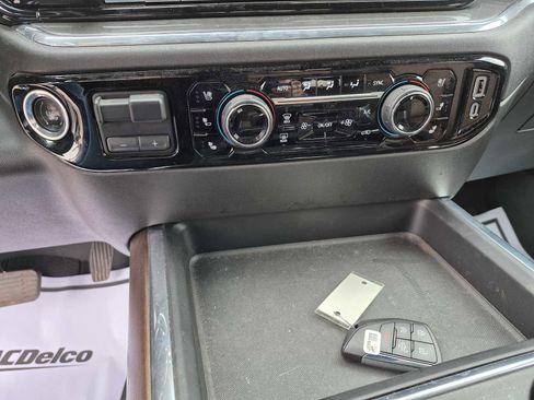 Used 2024 Chevrolet Silverado 3500 High Country w/ Technology Package image 25