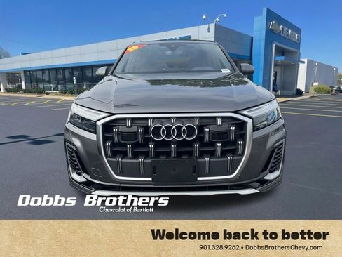 Used 2025 Audi Q7 3.0T Premium Plus AWD/4WD image 2