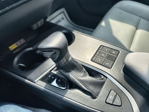 Used 2023 Lexus UX 250h F Sport w/ Accessory Package (Z2) AWD/4WD image 3