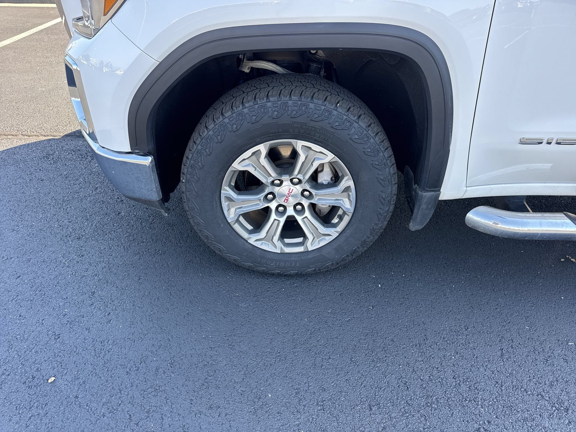Certified 2019 GMC Sierra 1500 SLT w/ Driver Alert Package I AWD/4WD image 10