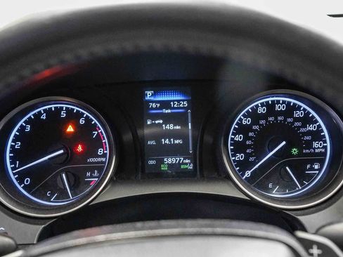 Used 2022 Toyota Camry SE w/ Convenience Package FWD image 24