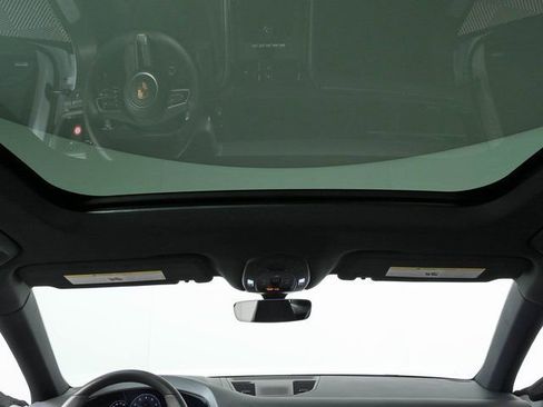 Certified 2024 Porsche Panamera 4 AWD/4WD image 18