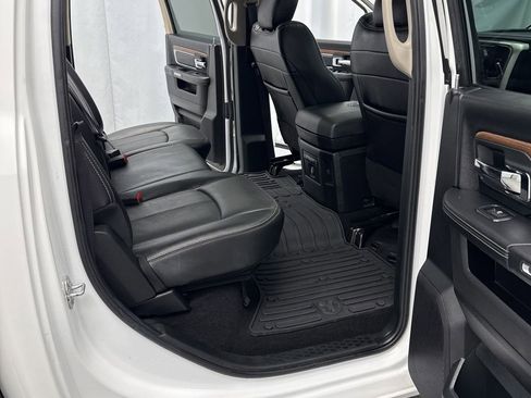 Used 2017 RAM 1500 Laramie w/ Convenience Group image 38