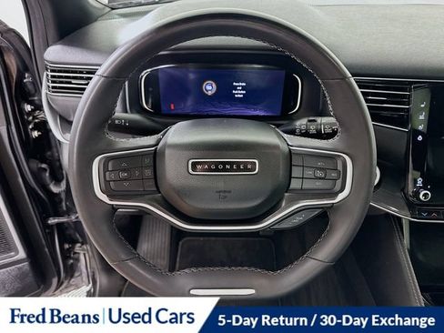 Used 2022 Jeep Wagoneer Series I w/ Premium Group I AWD/4WD image 16